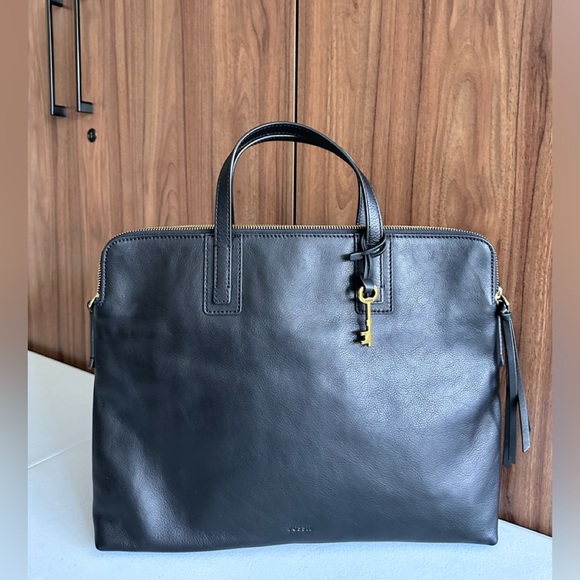 NWOT. Fossil Bridgitte Leather Laptop Bag - Picture 2 of 13